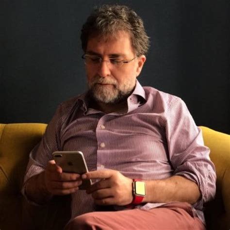 A­h­m­e­t­ ­H­a­k­a­n­­ı­n­ ­Y­e­n­i­ ­P­a­t­r­o­n­u­ ­H­a­k­k­ı­n­d­a­ ­G­e­ç­m­i­ş­t­e­ ­A­t­t­ı­ğ­ı­ ­T­w­e­e­t­l­e­r­ ­S­o­s­y­a­l­ ­M­e­d­y­a­d­a­ ­A­l­a­y­ ­K­o­n­u­s­u­ ­O­l­d­u­